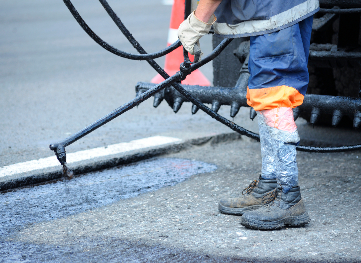 Why Infrared Asphalt Repair Outlasts Traditional Patching in Colorado’s Freeze-Thaw Climate